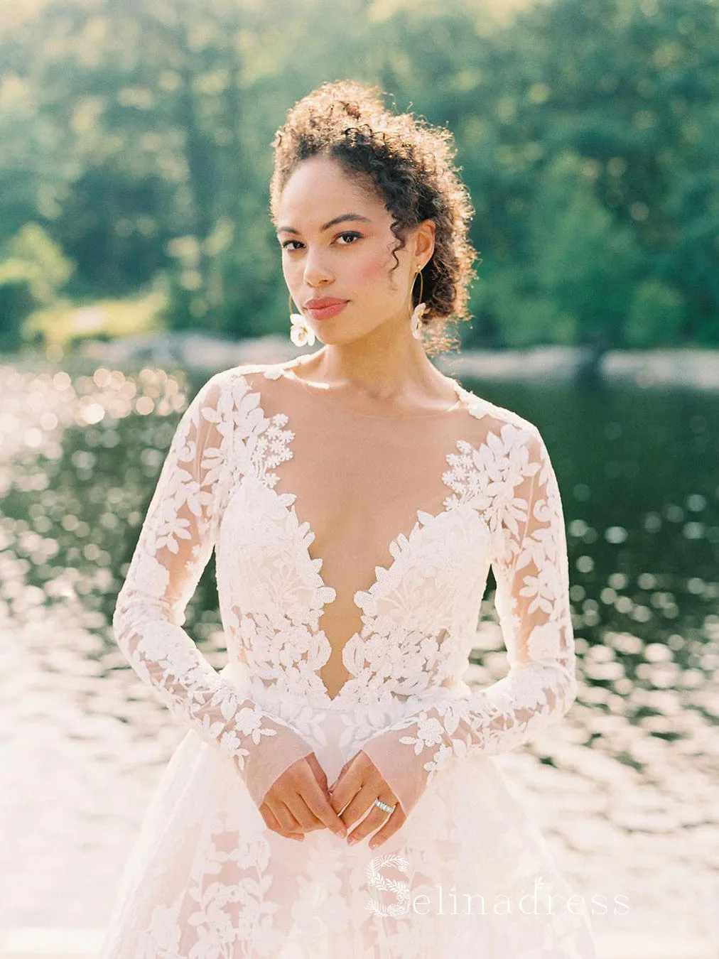 A-line Scoop Long Sleeve Lace Wedding Dresses Open Back Rustic Forest Bridal Gowns CBD356